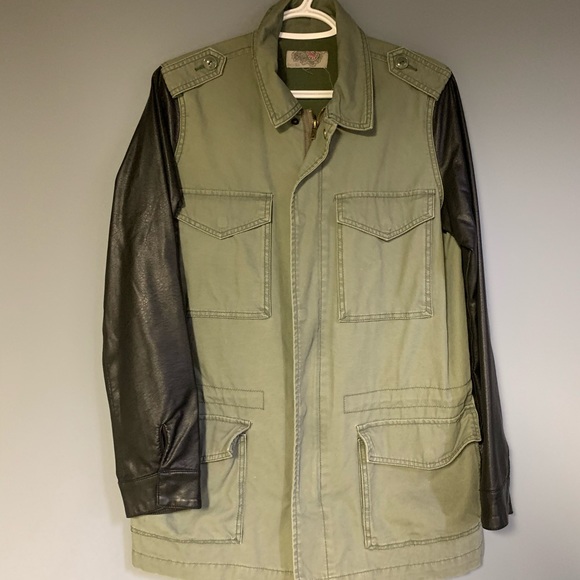 Urban Outfitters utility jacket - Picture 3 of 3